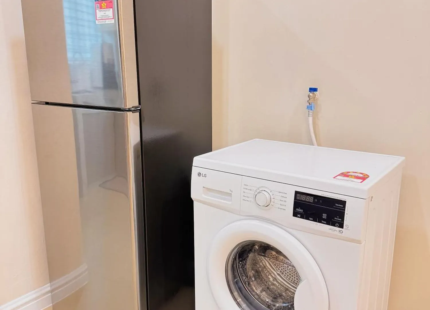 Brand New House With Karaoke Room Near To Jonker Netflix 18 Pax By Doraee Home Malacca 0*,