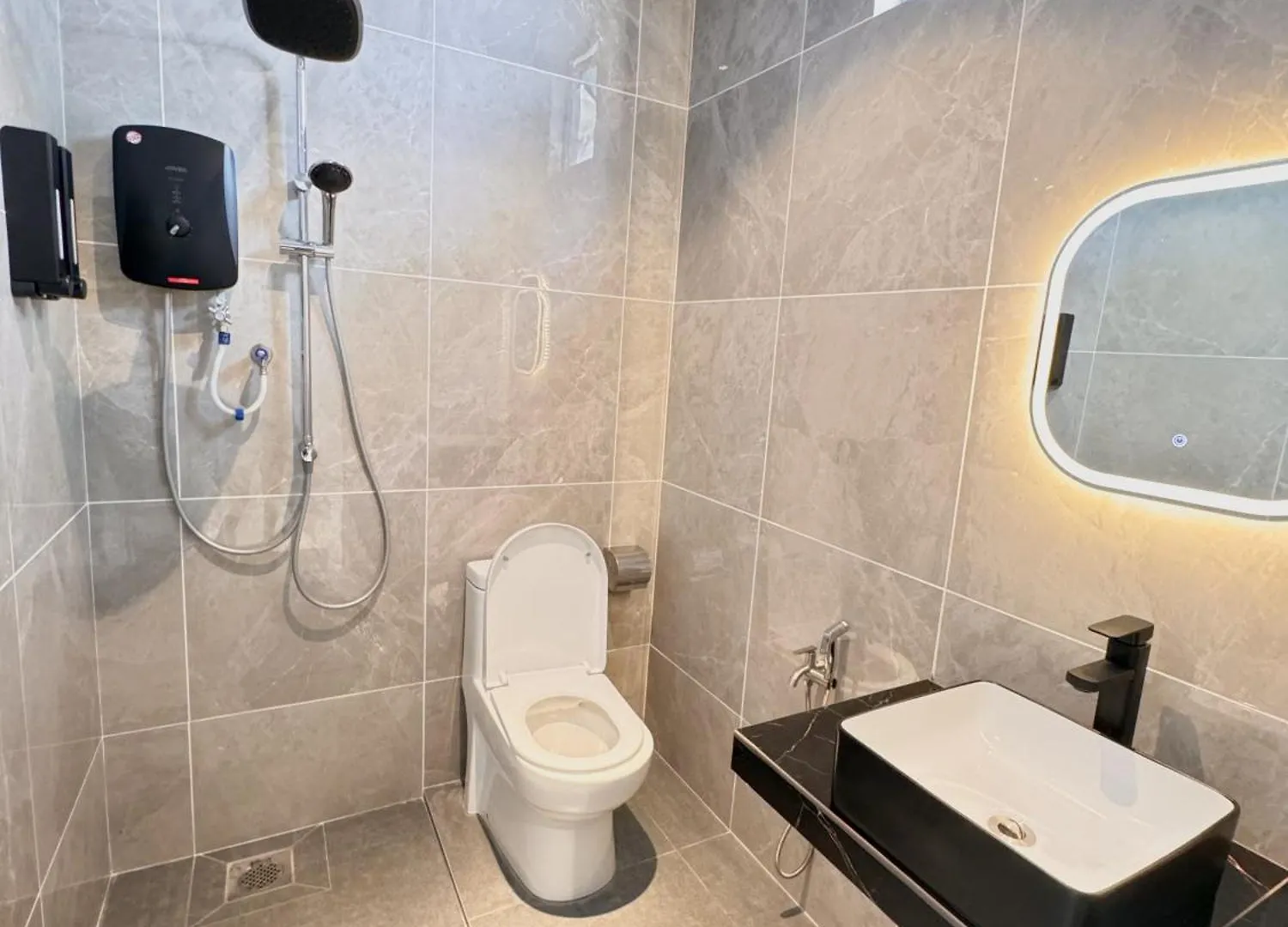 Brand New House With Karaoke Room Near To Jonker Netflix 18 Pax By Doraee Home Malacca Malajsie