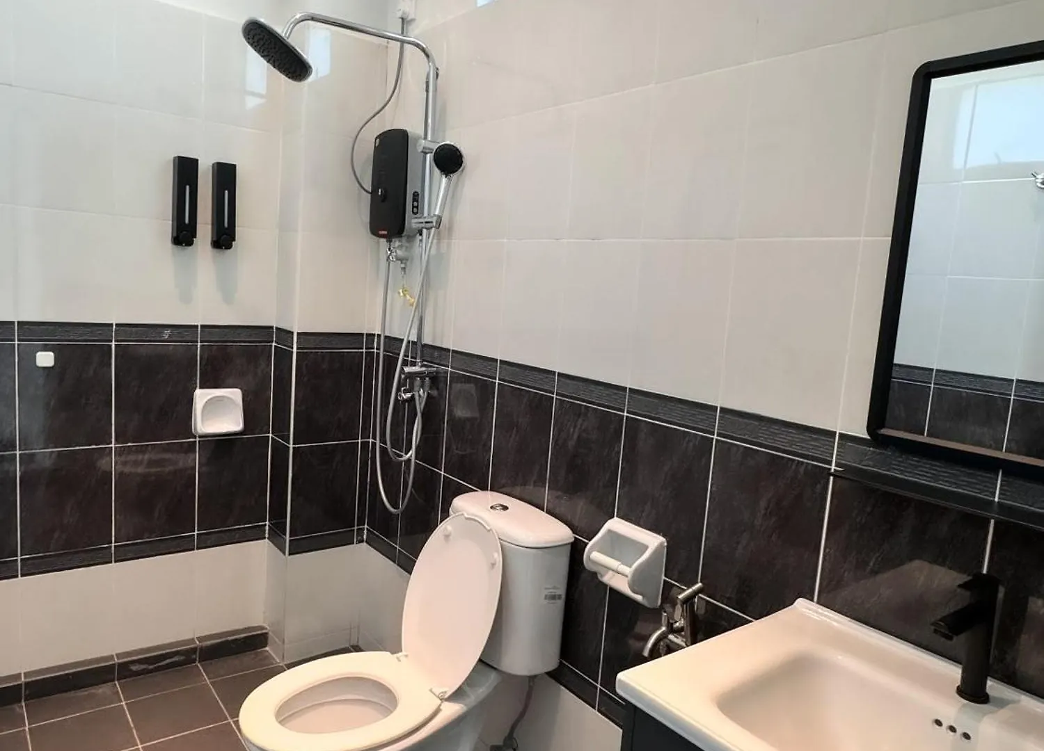 Prázdninový dům Brand New House With Karaoke Room Near To Jonker Netflix 18 Pax By Doraee Home Malacca